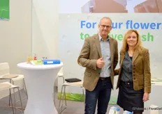 Andreas and Ruth Schülter with Freshbag, which offers a packing solution preventing leakage of potted plants during shipping